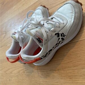 Women's Waffle Debut Retro Sneaker-Nike